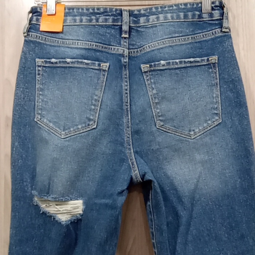 114. NWT Nature Denim Mom Jeans - Picture 7 of 10